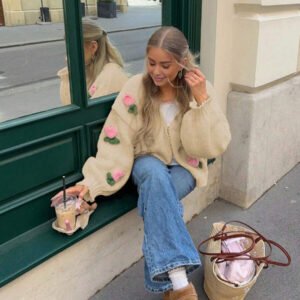 كارديجان نسائي من سينيا محبوك بنقشة زهور ثلاثية الأبعاد، سويتر فضفاض بياقة V وأزرار أمامية، ستايل حلو للخريف