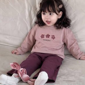 Dazy Kids طقم ملابس منزلية للخريف للبنات الرضع من قطعتين: تي شيرت كاجوال برقبة دائرية وطبعة كرتونية + بنطال طويل كاجوال بلون سادة