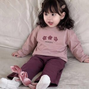 Dazy Kids طقم ملابس منزلية للخريف للبنات الرضع من قطعتين: تي شيرت كاجوال برقبة دائرية وطبعة كرتونية + بنطال طويل كاجوال بلون سادة