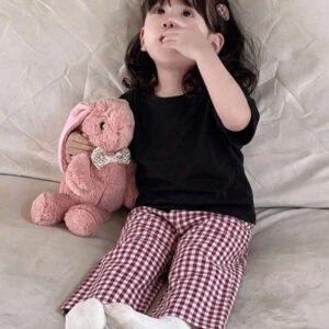 Dazy Kids طقم ملابس منزلية للخريف للبنات الرضع من قطعتين: تي شيرت كاجوال برقبة دائرية وطبعة كرتونية + بنطال طويل كاجوال بلون سادة