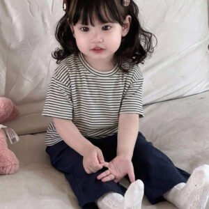 Dazy Kids طقم ملابس منزلية للخريف للبنات الرضع من قطعتين: تي شيرت كاجوال برقبة دائرية وطبعة كرتونية + بنطال طويل كاجوال بلون سادة