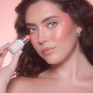 SHEGLAM Buttery Bling عصا إضاءة-Vanilla Frost هايلايت هايلايتر ماركة تجميل ومكياج للنساء والفتيات