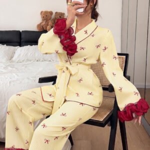 Napfluff طقم بيجامة نسائي بأكمام طويلة وبنطال طويل، بتصميم ألوان متباينة وطباعة فيونكة مع خطوط وحافة دانتيل ثلاثية الأبعاد